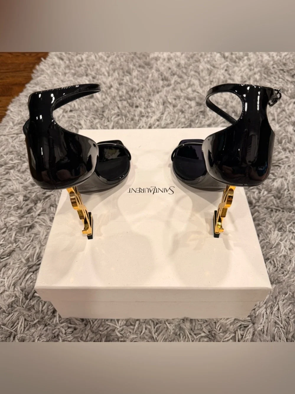 Saint Laurent Opyum Sandals in Black Patent Leather
Size 38.5 US 8.5 - Picture 3 of 6